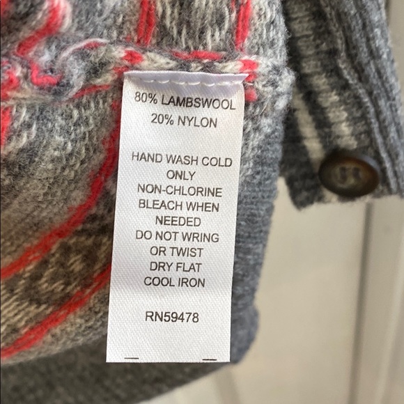 Telluride Clothing Co. button down sweater - Picture 4 of 5